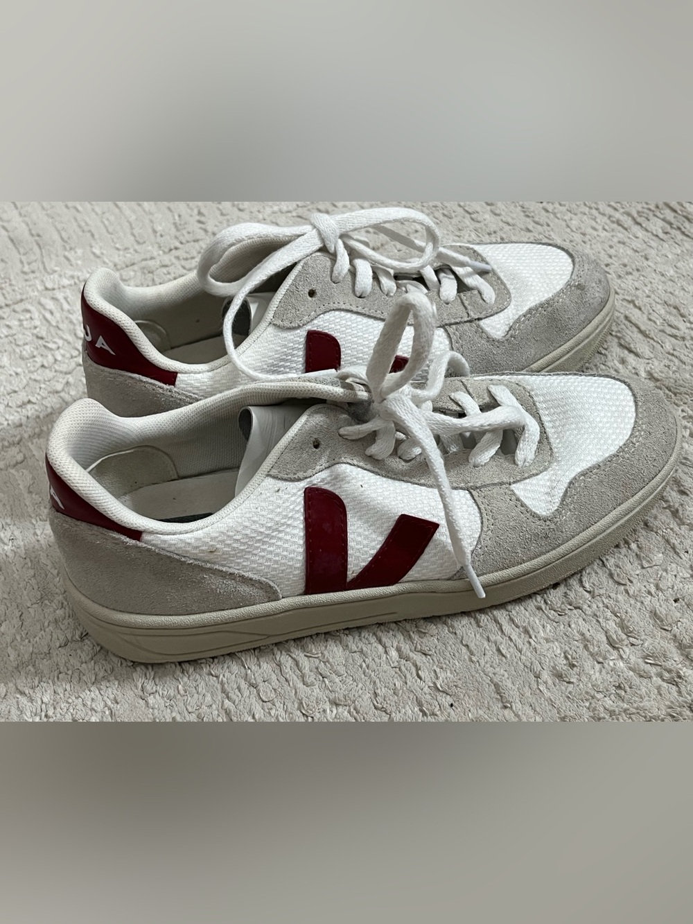 VEJA V12 Sneakers